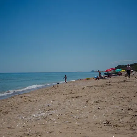 Halta Pescarus Pensjonat Douăzeci şi Trei August